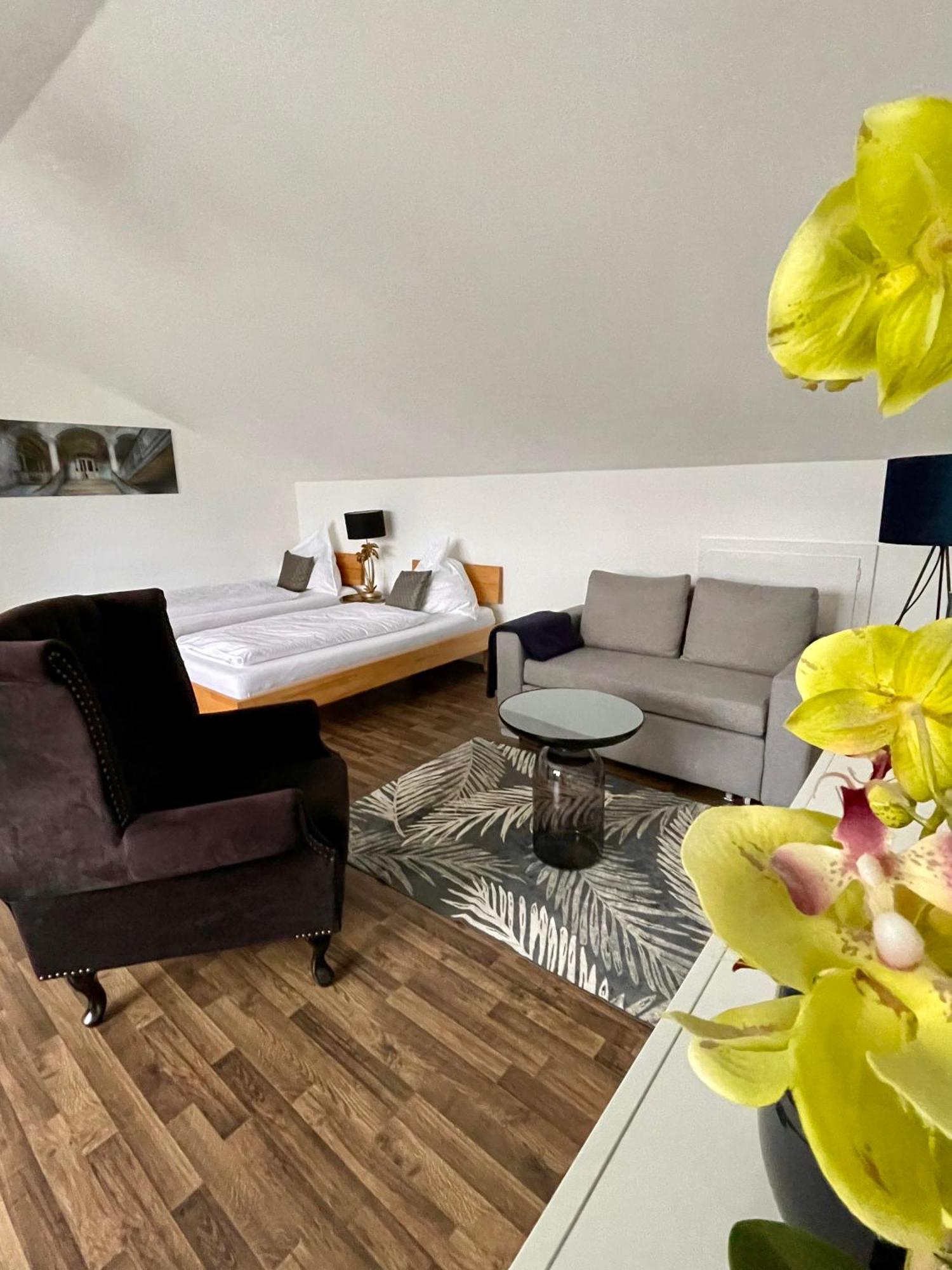 Apartment Living Швабах Екстериор снимка